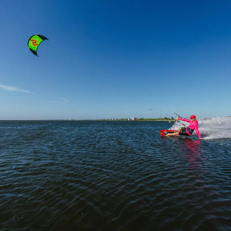 Beginner Kiteboarding Camp: From First Flight To Confident Rider 1