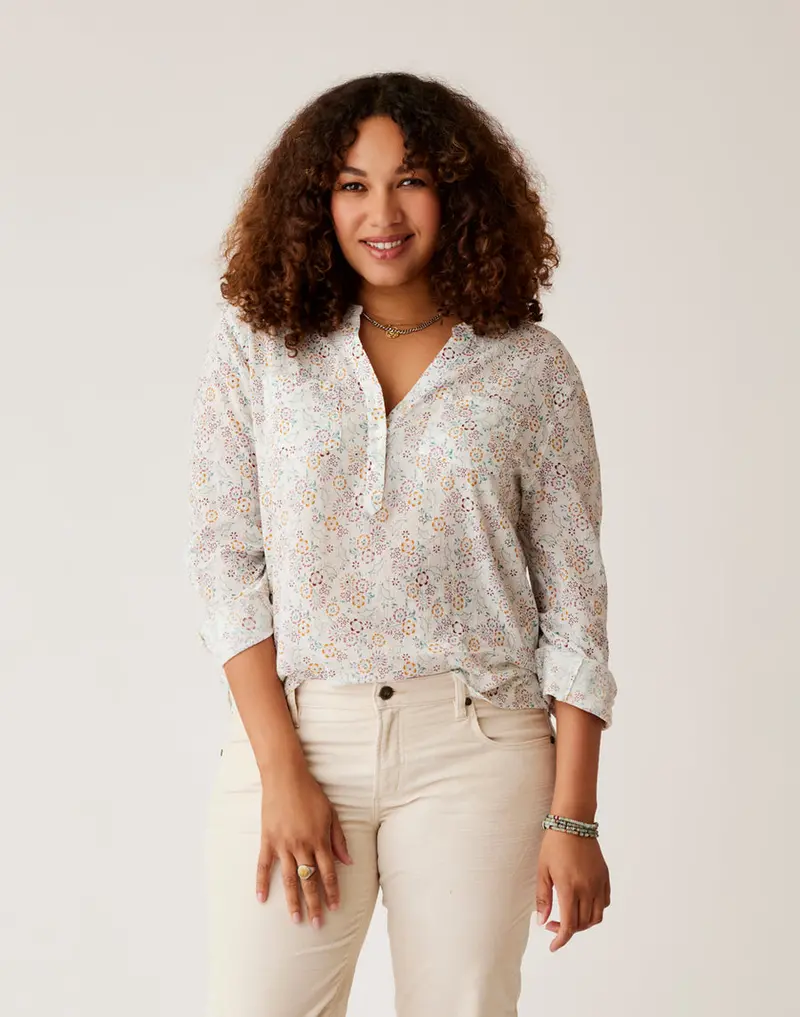 Carve Designs Dylan Long Sleeve Gauze Top – Cloud Ditsy Floral Pattern 1
