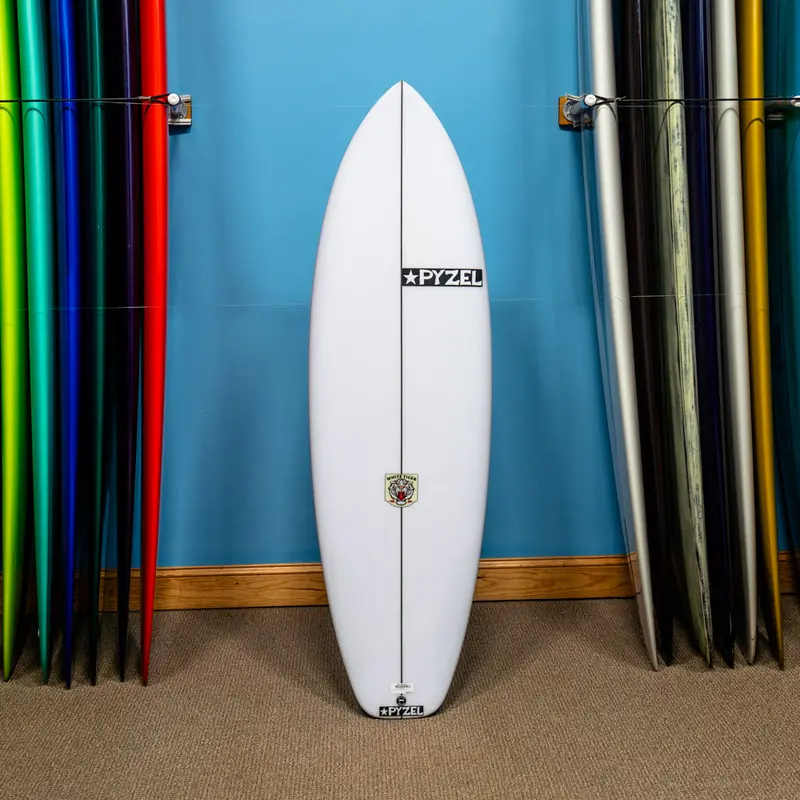 Pyzel White Tiger High-Performance Shortboard – Pu/Poly, 5'6" 1
