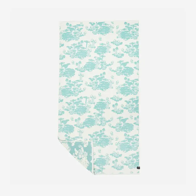 Slowtide Wonderland Woven Towel – Soft Cream 1
