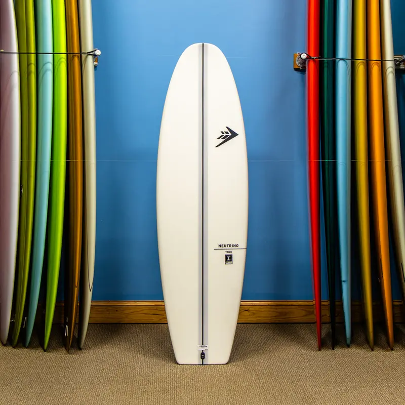 Tomo Neutrino Firewire Ibolic Surfboard – 5'8" (Model 1) 1