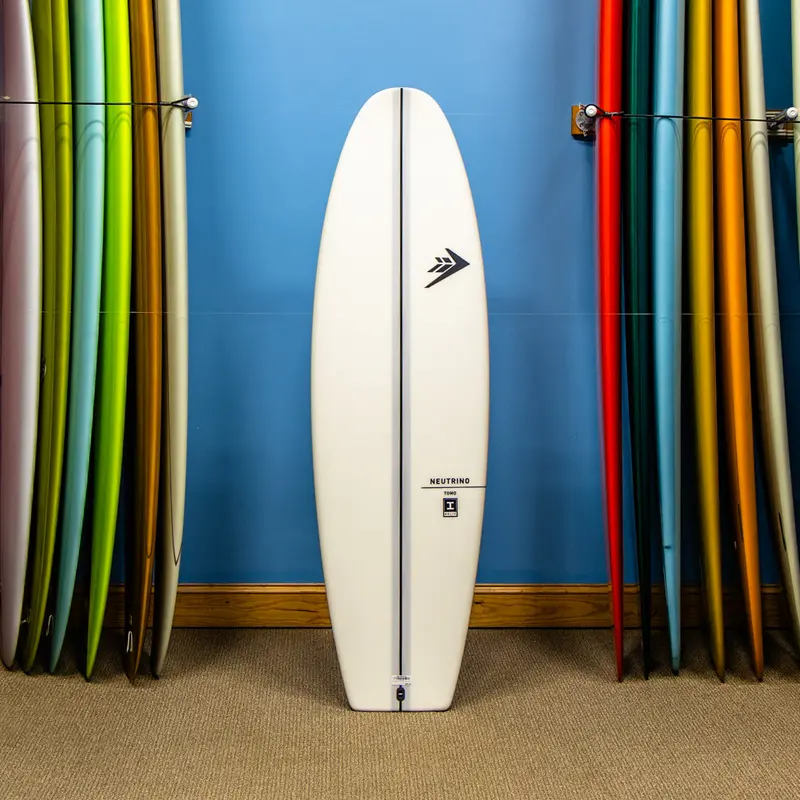 Tomo Neutrino Firewire Ibolic Surfboard – 5'8" (Model 2) 1