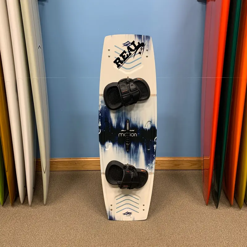 Used Naish Motion Kiteboard – 134Cm With Straps 1